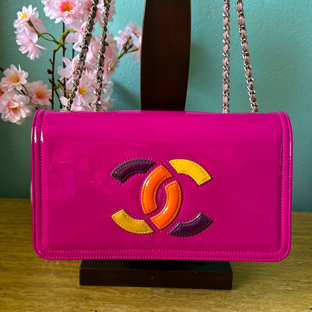 🔥 price drop! Chanel pink Patent Leather Multicolor CC Flap Chain Bag
